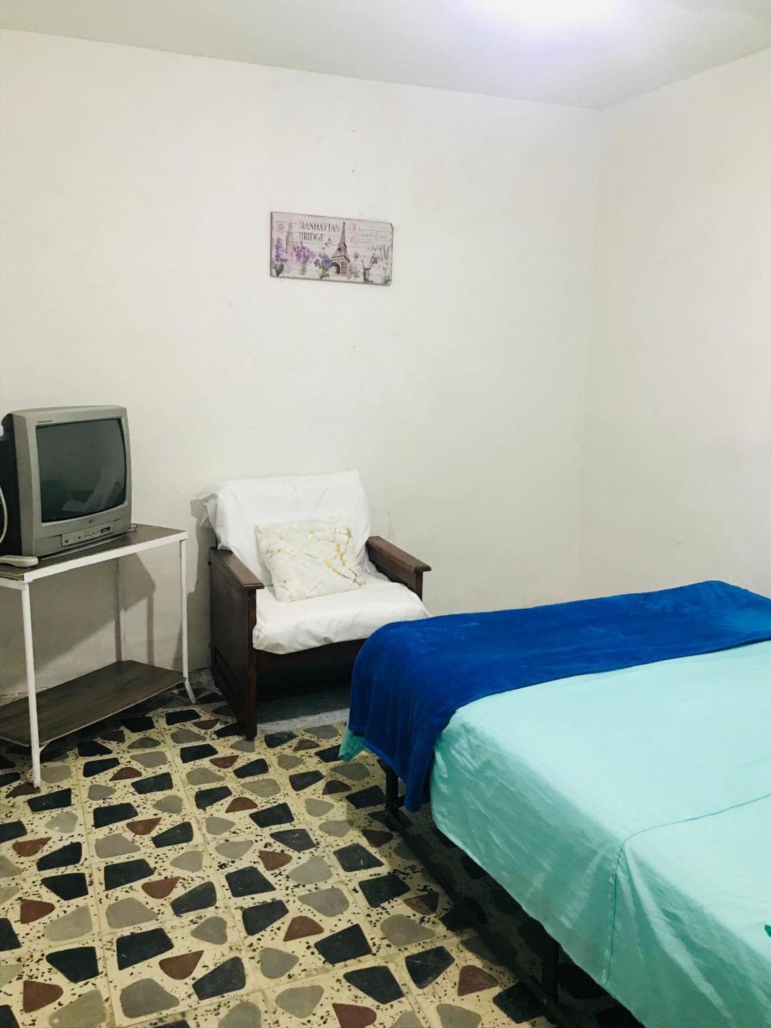 Hostal La 18 Pereira Kültér fotó